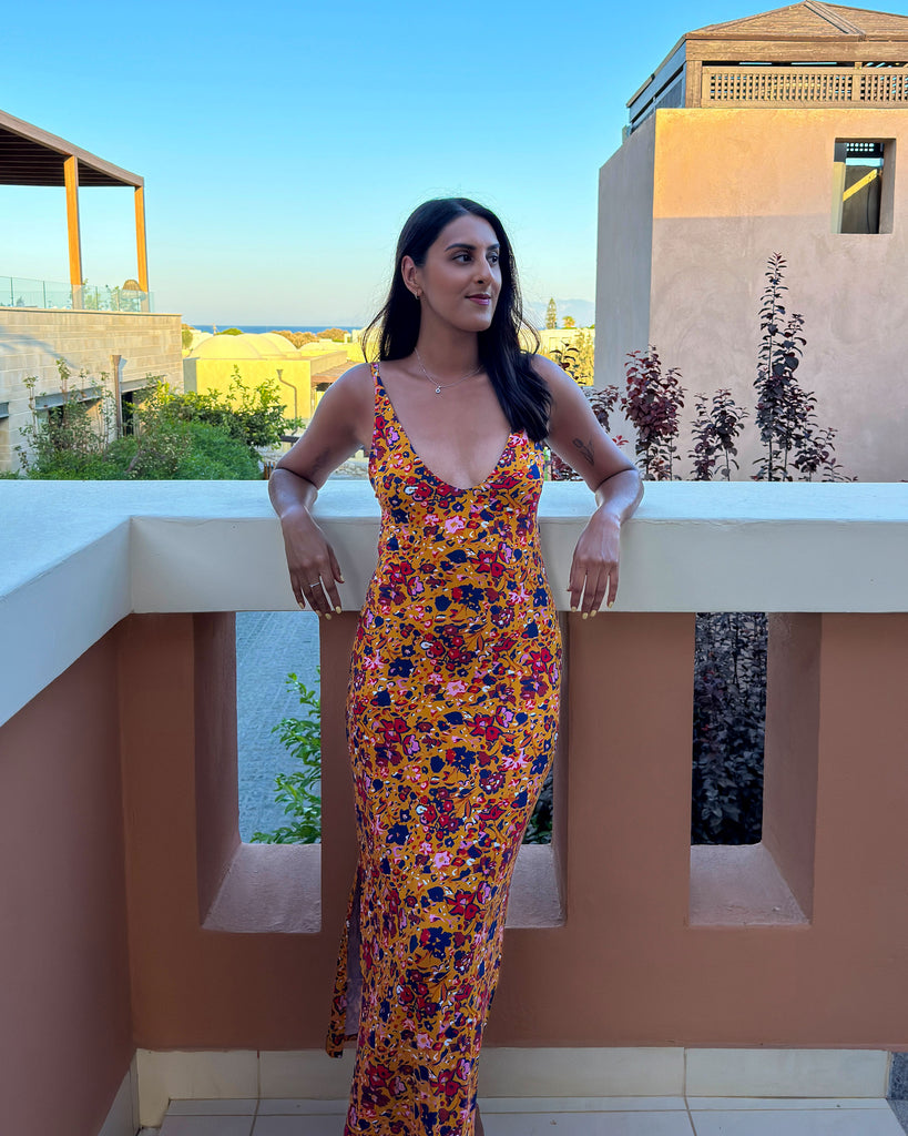 Leona Dress PDF Sewing Pattern Easy Stretch Fitted Dress V Neckline Summer Holiday Dress